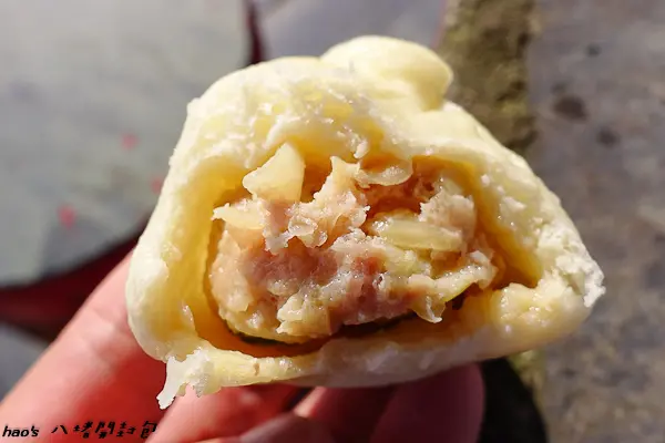 【基隆八堵】八堵開封包 食尚玩家推薦 - 手工作做小籠包，皮Q餡香，經濟實惠的銅板美食