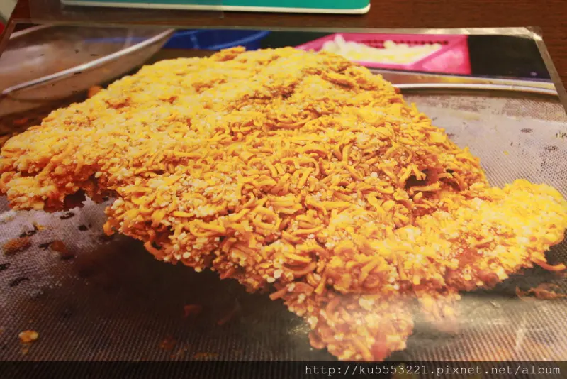 吃。台南｜中西區・創始店・雞排・大成安心雞「食香客雞會站 」。