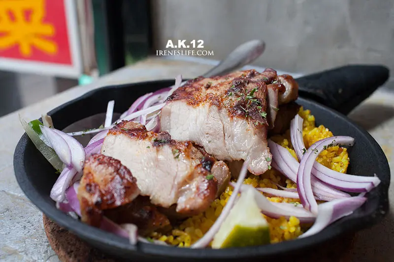 西門町美食，寵物友善餐廳，美味大份量的美式餐廳，巧克力漢堡超創新