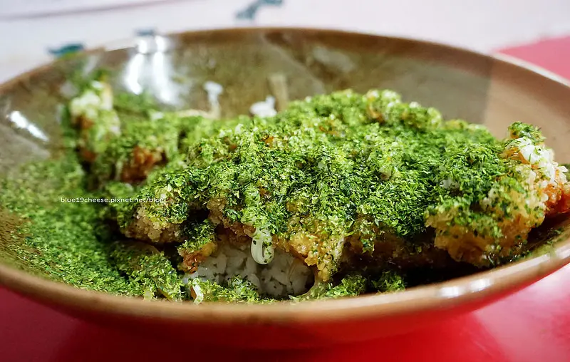 【台中南區】蘭記和風燒肉卷-招牌人氣海苔燒.蓋飯70元就有.加飯紅茶不用錢.吃不完飯要留下來洗碗.興大學生平價美食名單.傳說史上難找的日式蓋飯店.近福平里郵局和找點王燒餅.四育國中後側近福新街