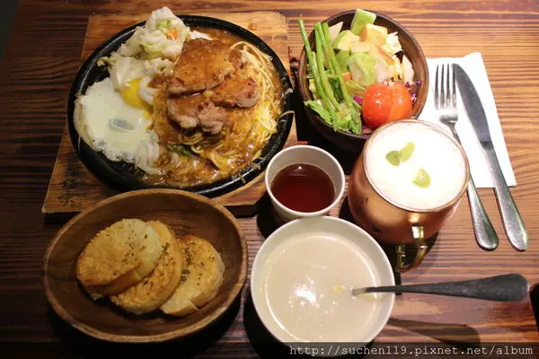 台中美食|夜市牛排價格擁有餐廳等級享受CP值超高的鐵板伍味(一中店)