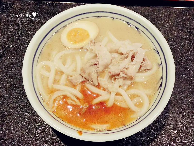 丸亀製麵。日本最大烏龍麵連鎖店進駐臺中高鐵站囉!平價也可以享用到好吃的烏龍麵!