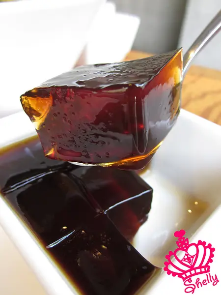 ❤台中❤ 裝潢有設計感的八錢鍋物料裡