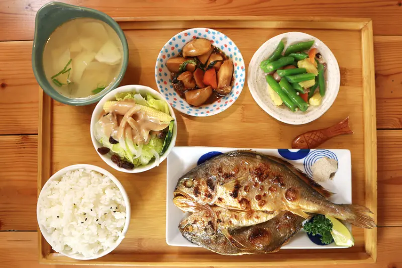 新竹竹北｜友食寓．簡餐｜讓你像走進老家的廚房