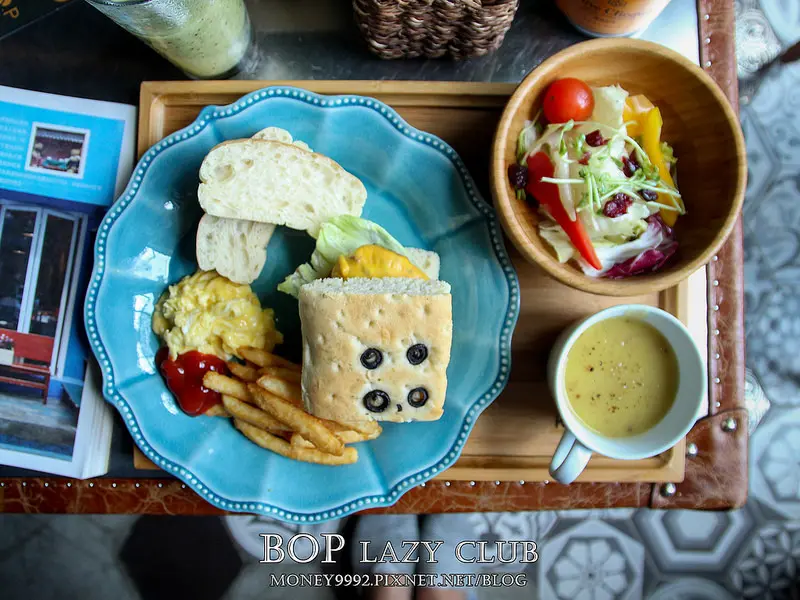 台南東區　明亮的透淨環境X奢華的歐式氛圍.早午餐VS餐酒館。『BOP LAZY CLUB』|林森路|大同地下道|PUB|