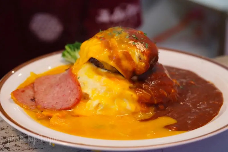 |台北大安‧食| 滑嫩順口的雙醬歐姆蛋飯/佐藤咖哩新作《陸角Omurice THE SIX》六張犁站