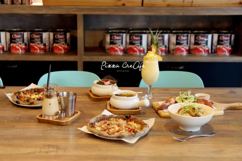 台北內湖 Pizza CreAfe’ 客意直火比薩 .烤雞，即使一個人也能無比享受的義式比薩店。黑皮萬聖夜雙人套餐/西湖站美食/台北比薩【男子的日常生活】