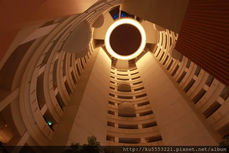 吃。台南｜東區・自助「遠東飯店咖啡館」。