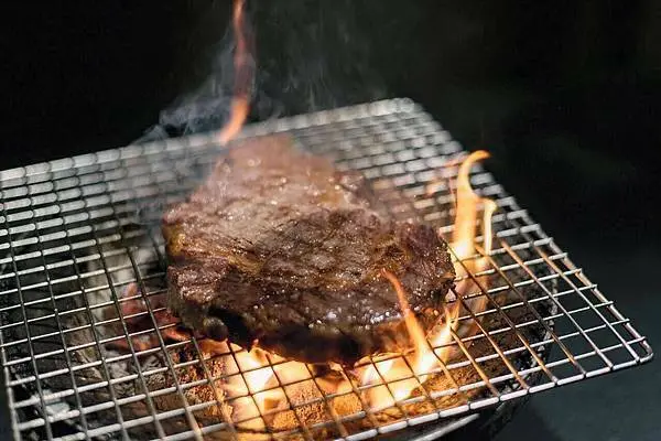 嘉義觀止飯店-燒肉觀止：視覺嗅覺與味蕾的極度享受│型男桌邊服務【附菜單】【日式燒肉】