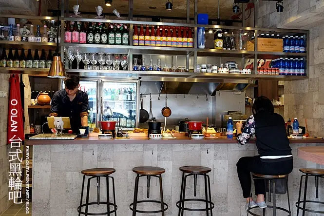 《北市大安區♥食記》O OLAN台式黑輪吧。高級法國鑄鐵鍋當器皿，讓你吃歐練也可以很時尚！(東門站) / 台式小吃 銅板美食 永康街 甜不辣 鱈魚 九層塔