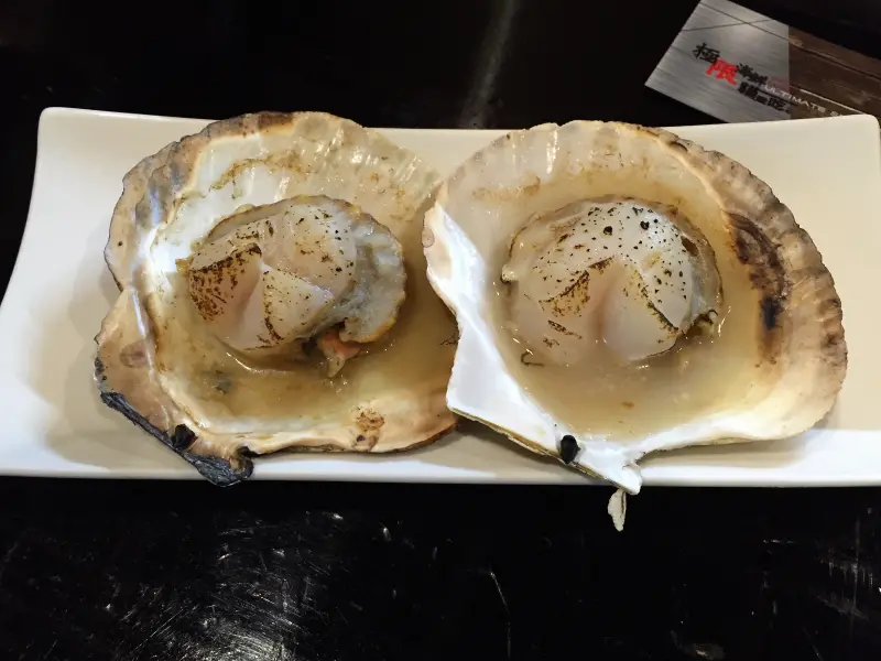 吃食物的原味！貓愛吃小店海鮮燒烤 x 精釀啤酒－新北新莊