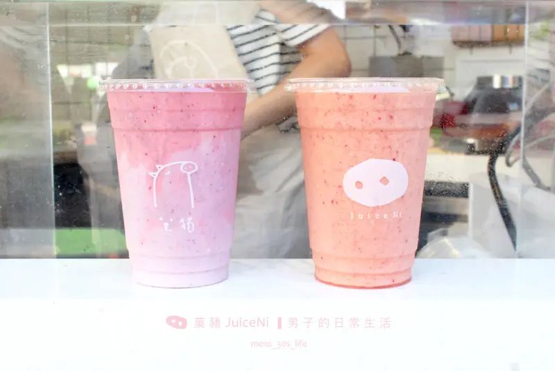 【男子的日常生活】菓豬 JuiceNi，來自童話故事裡的繽紛果汁，夏日散步手拍飲品。台北士林/劍潭站/士林夜市/ 文青果汁