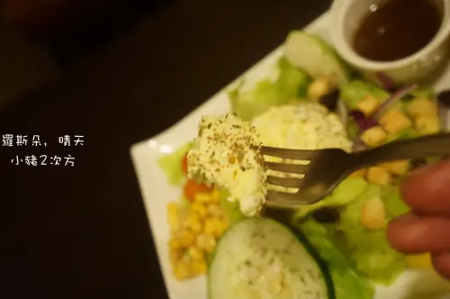 羅斯朵，晴天 手沖、現烘咖啡 這裡咖啡還可以續杯啦！！