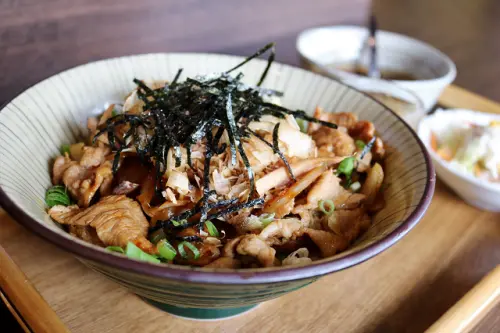 【嘉義美食】大盛居 日韓食堂-平價日式料理．韓式料理 一次滿足