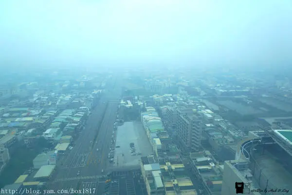 【台中。梧棲】２５樓旋轉餐廳。丹堤咖啡。台中童綜合店。早午餐