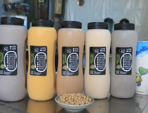 高雄 岡山。之福豆漿，每一杯都是現打豆漿