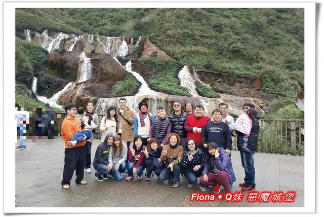 【家族新春四日遊。DAY2上】新北。北海岸 - 雨中漫步望幽谷+鬼斧神工象鼻岩+水量豐沛黃金瀑布+坪林親水吊橋餵魚樂，融合了健身運動與趣味悠閒，行程豐富多樣化 !