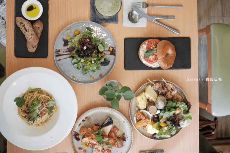 森渡手作｜台中西區餐廳推薦｜簡單、清新、愜意、美味，位於精誠路巷弄內的異國雙人手作料理
