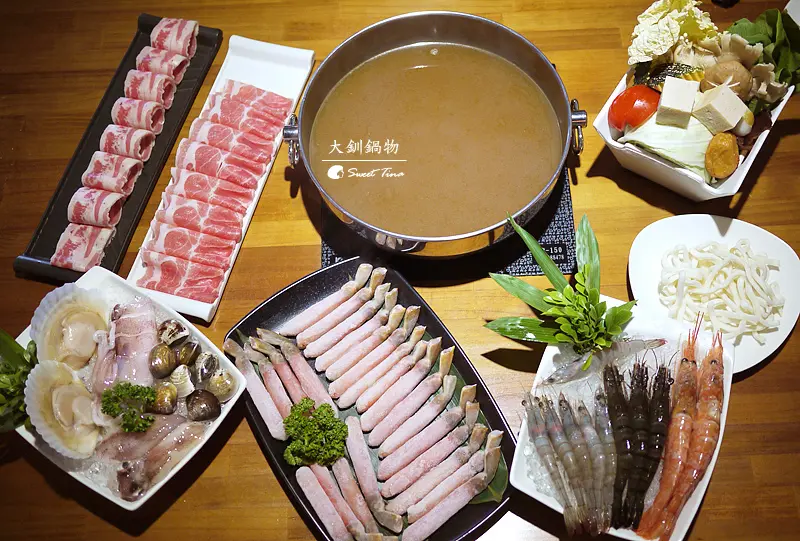 【食記．台北松山區】大釧鍋物(復北總店) - 北海道松葉蟹腿肉雙人套餐 | 聚餐約會餐廳推薦 ღ台北海鮮火鍋．捷運南京復興站ღ