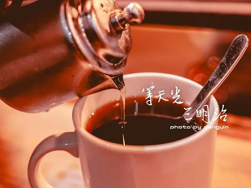 台南。轉角吃個三明治。等天光三明治專賣