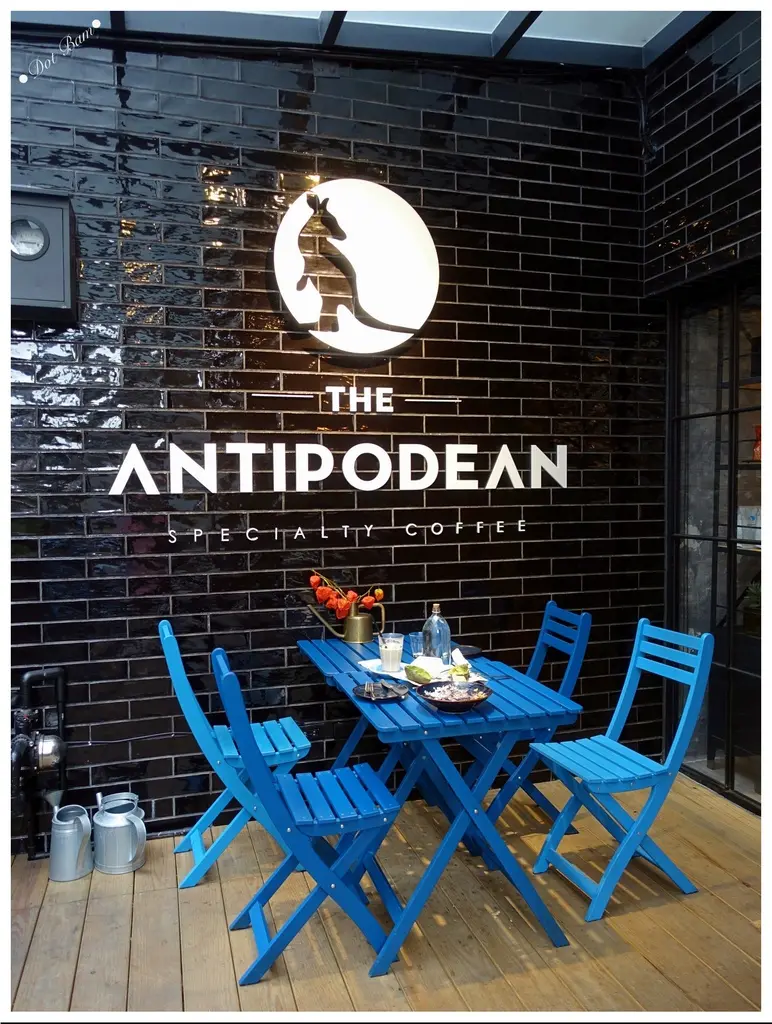 台北內湖早午餐｜The Antipodean ，白藍相間澳洲風格不限時咖啡廳，捷運港墘站