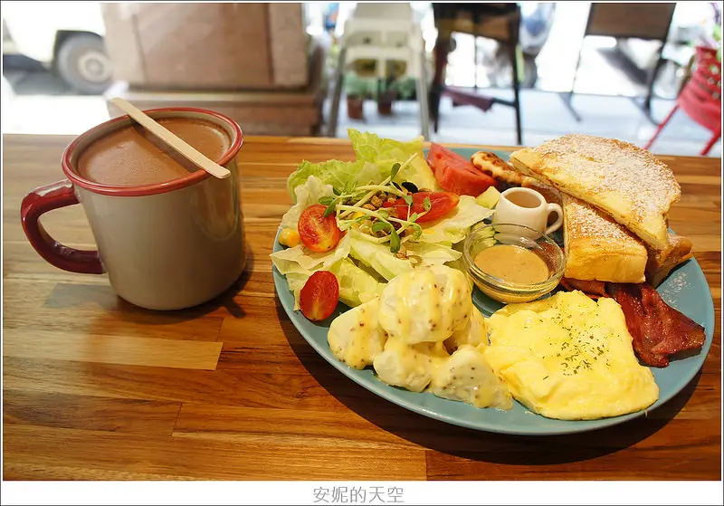 [新莊早午餐] 牆角Corner Walls 巷弄裡的溫馨角落 /毛小孩友善餐廳/免費插座/不限時咖啡廳