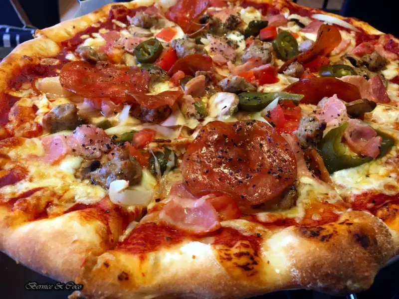 Big Boyz Pizza南京復興美式披薩、擁有多項證照的披薩師(捷運南京復興站)