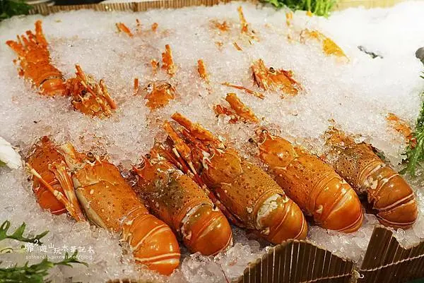 台北大直典華~豐FOOD海陸百匯 龍蝦之夜晚餐限定龍蝦吃到飽