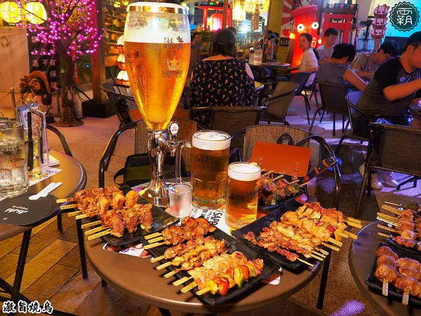  激旨燒鳥逢甲超夯串燒，多了燒肉丼飯，還有整柱SAPPORO可以點~        
      