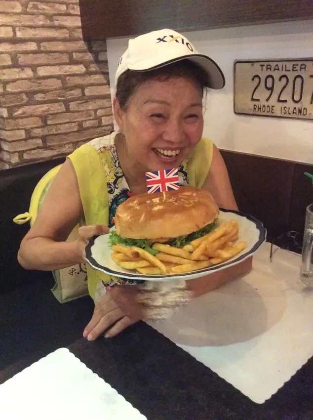 『GARY BEE 69 中壢店』大漢堡份量超驚人滴