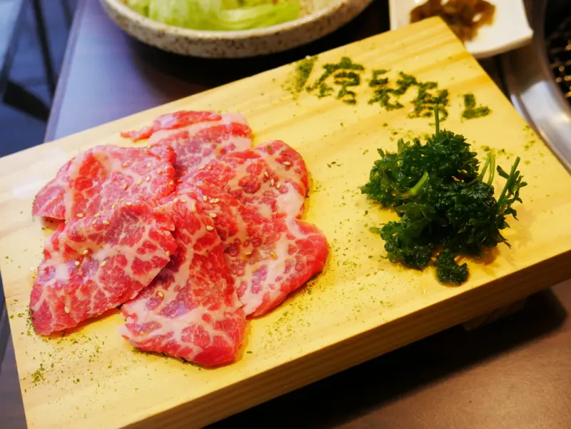 鹿兒島燒肉專賣店･捷運板橋站･肉質新鮮保留原味･用心講究的用餐環境･板橋新開幕的燒肉專賣店･附完整菜單