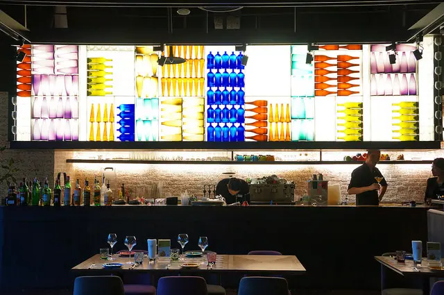 台南美食~Bistro88台南新光三越小西門店 適合夏夜微醺的全新菜色與調酒閃亮登場 水果入菜口感清爽酸甜 
