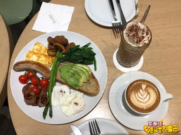 台中西屯美食早午餐》Ivette cafe菜單價位大公開！清新脫俗的澳洲血統貴婦早午餐～台中秋紅谷林酒店必吃美食小吃餐廳推薦。