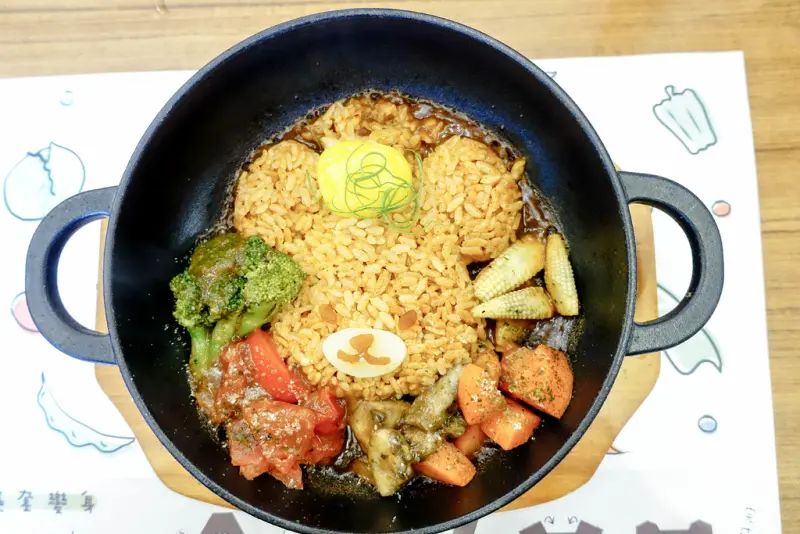 『魔王食記』台北松山 我也要來找傑琪吃飯 小熊學校快樂廚房The Bears School Kitchen 緊鄰郵局旁的超萌餐廳 『內文有店家資訊』