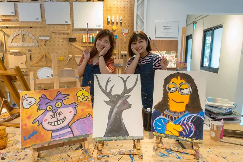 | Taiwan Taichung 台灣 台中 北區  ☻ CMYK GALLERY | 台中IG熱門打卡點. 來當文青＆文藝美少女 . 結合畫畫及餐飲的複合式空間