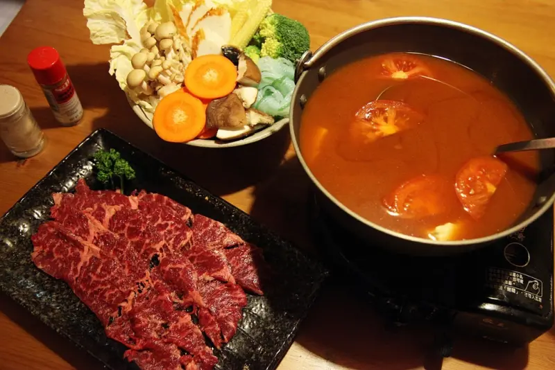 【台南南區-食記】芯芯要去【味道樂】~隱藏版銷魂魯牛筋丼飯|日式辣味番茄鍋|PRIME美國嫩肩牛肉(文末抽獎)