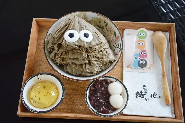 路地氷の怪物(文心店)~~台中人氣冰品．療癒感十足的怪物冰