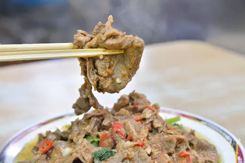 很入味的葉之家滷味 博愛街炒羊肉