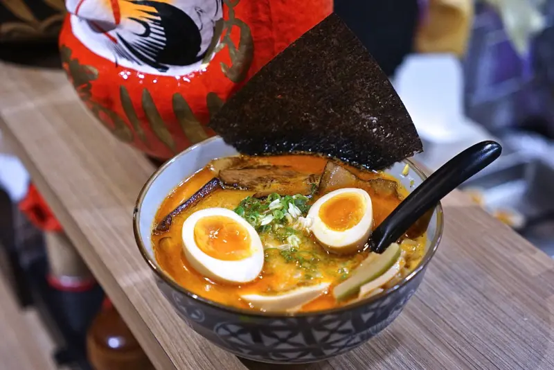 『魔王食記』新北土城 只有懂得欣賞美食才知道的厲害拉麵店 浪魂拉麵 麵條湯頭非常棒 土城拉麵推薦『內文有店家資訊』