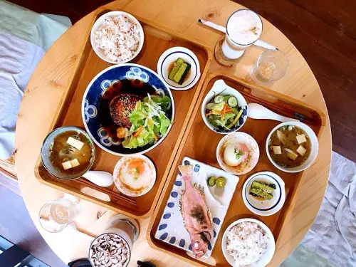 [宜蘭美食] 里海café。鮮魚日式料理，每日漁港新鮮直送，絕不能錯過鹽烤海魚定食 // 礁溪