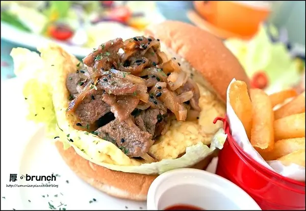 【101世貿早午餐/美式餐廳/早餐/漢堡 推薦】高cp值吃堡飽!! ✿✿ 厚。brunch ✿✿ (完整菜單)        
      