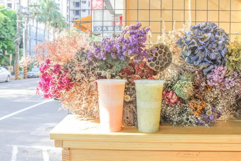 [台北美食] 小角落木瓜牛奶。日系清新果汁店，攻佔少女夢幻的心 // 世新大學.景美夜市.捷運景美站