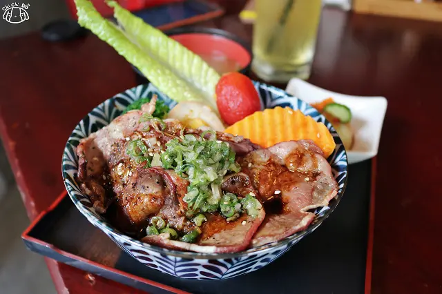 【台北美食】香聚餐酒館-『信義安和站』東區餐酒館．懷舊風Lounge bar推薦