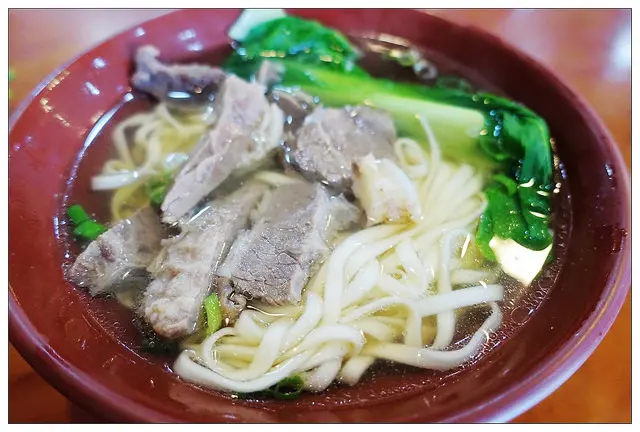 【台北南港區】★金春發牛肉店☆跨越三世紀的百年老店~必點招牌清燉牛肉麵