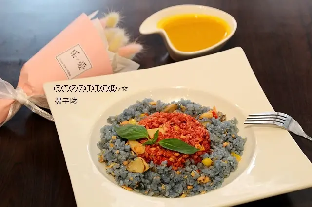 再訪新莊。福旺亭早午餐。愛戀鮭魚四情懷。彩色蔬菜燉飯&夢幻紫藤流瀑來襲就在紫藤咖啡園2店～