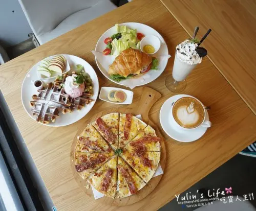 Lucky5 Light Cafe ♥ 國父紀念館時尚美感輕食下午茶 ♥ 新鮮食材現點現做 ♥ 招牌薄脆餅與咖啡        
      
