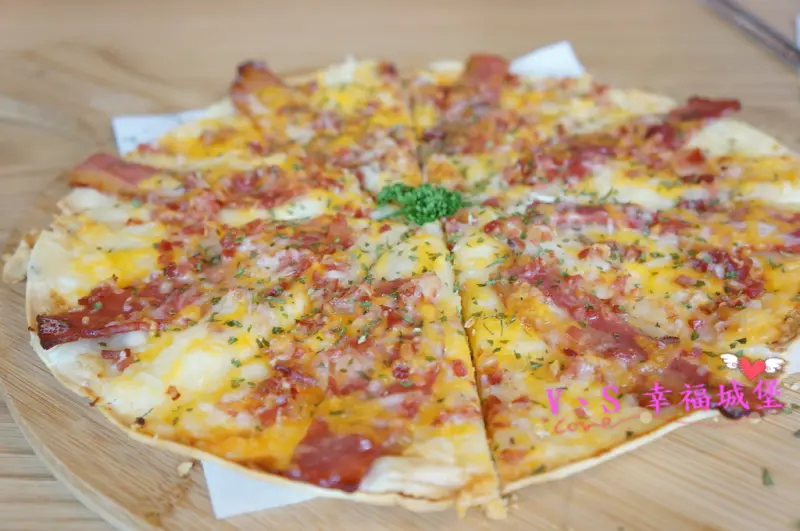 【國父紀念館。輕食】Lucky5 Light Cafe - 現點現做輕食下午茶，好吃薄餅、香濃咖啡，快來國父紀念館感受一下輕食下午茶