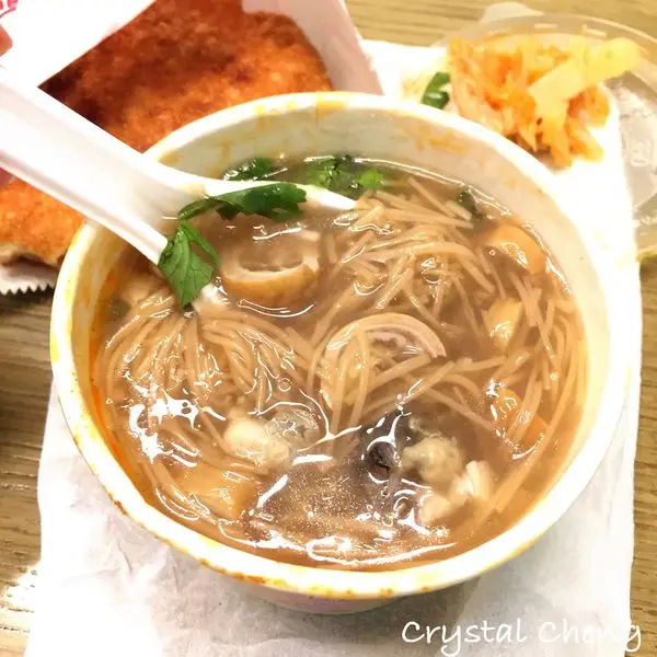 【台北美食推薦】點新春 味道獨特帶著中藥香味的美味蚵仔大腸麵線推薦！(南港車站 小吃)