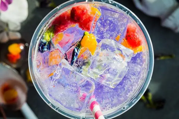 【台南必喝】小拍子飲品製造所～提供著好喝紅茶、不插電珍珠及越喝越美的花果氣泡飲