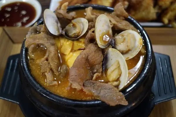 高雄鼓山區=<食>寶樂食堂~公子，您回來了啊＊中式老屋賣的竟然是韓式料理＊超驚喜=